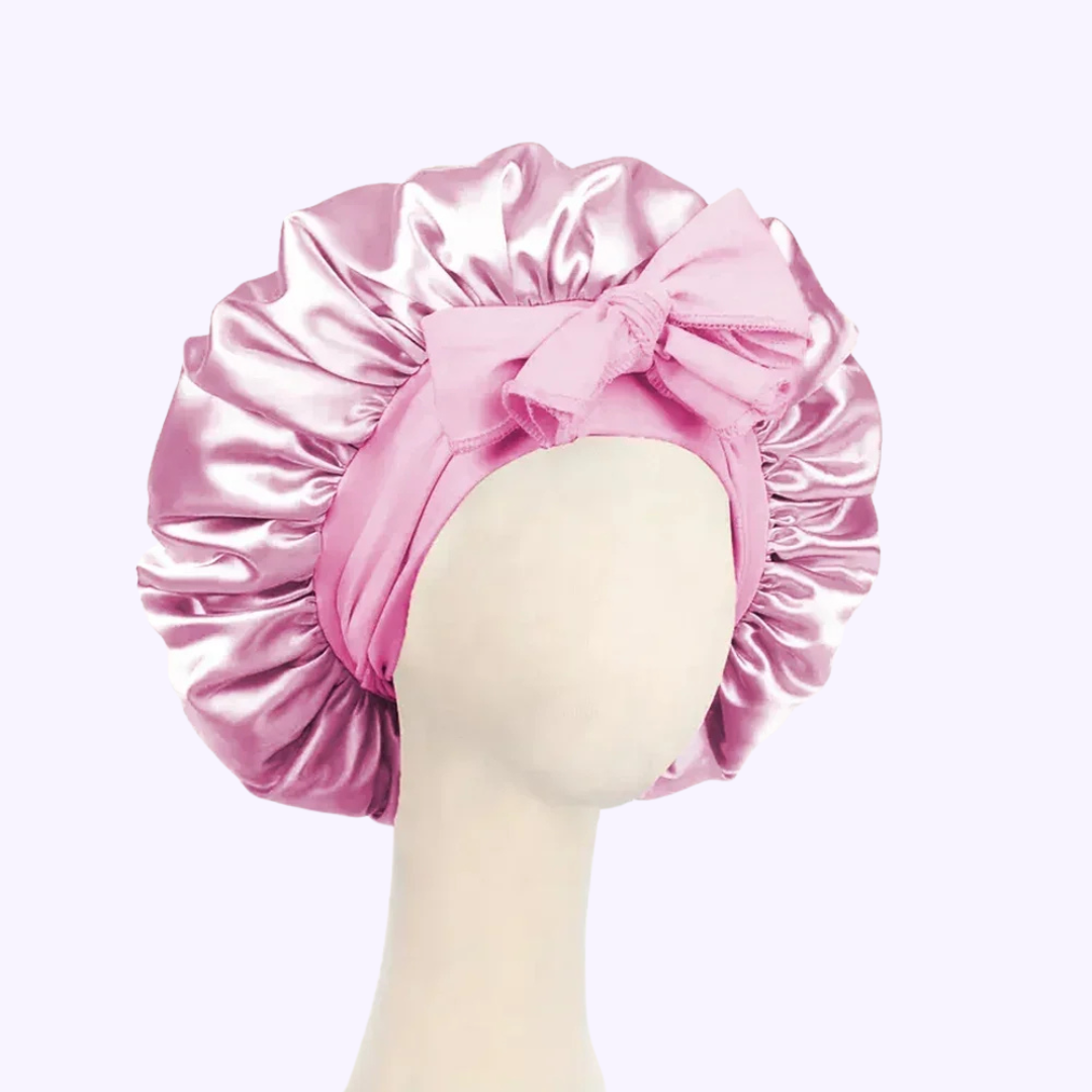 Bonnet en satin ajustable