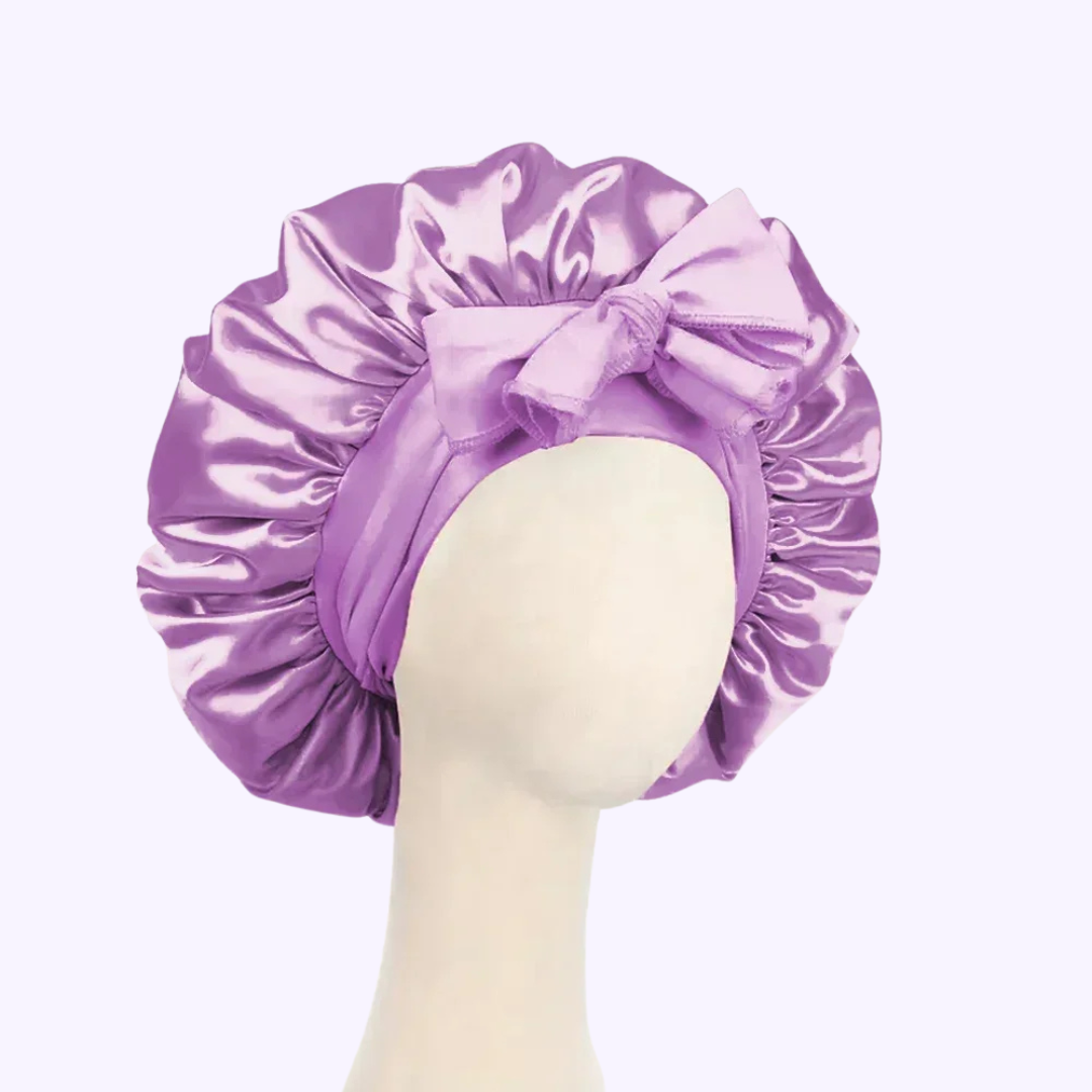 Bonnet en satin ajustable